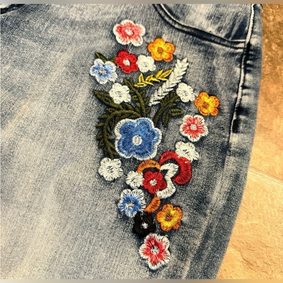 NorthStyle Blue Ankle Cropped Jeans with Embroidery - Picture 6 of 6